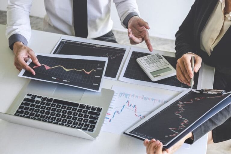 Investisseur equipe commerciale reunion