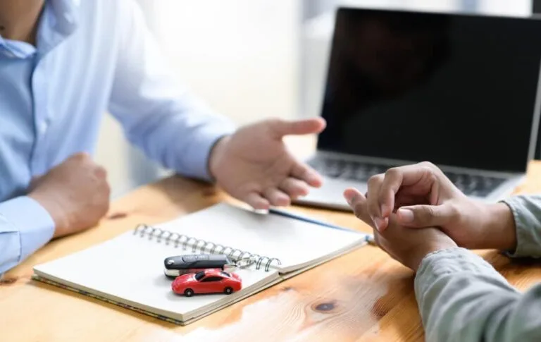 Le courtier assurance recommande une assurance