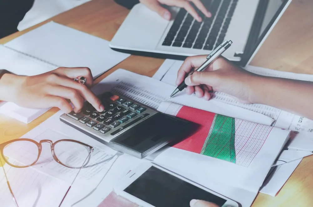 Concept de comptabilité financier au bureau